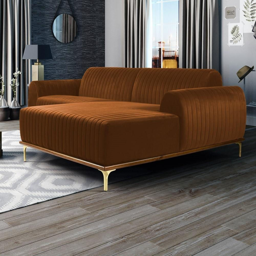 Sofá 245cm 4 Lugares com Chaise Direito Pés Gold Molino C-262 Veludo Telha - Domi