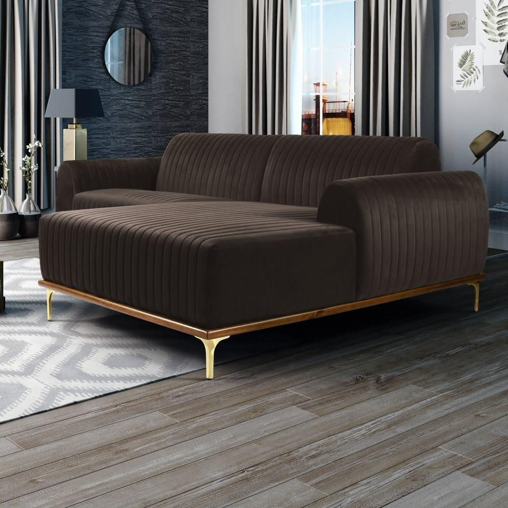 Sofá 265cm 4 Lugares com Chaise Direito Pés Gold Molino C-261 Veludo Marrom - Domi