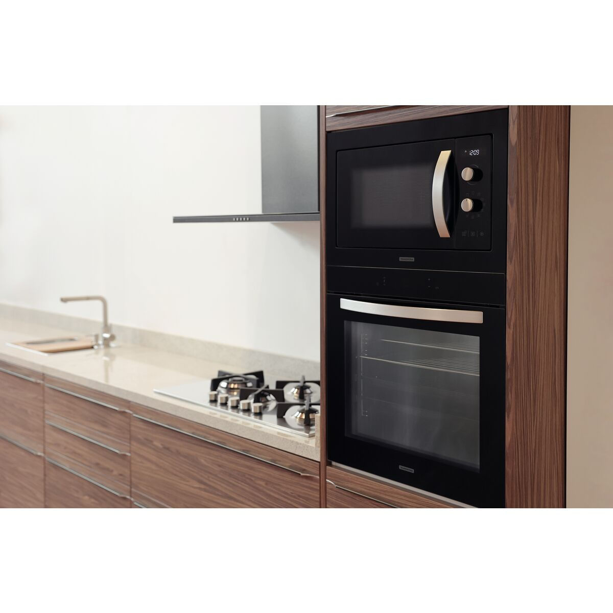 MICRO-ONDAS TRAMONTINA DE EMBUTIR GLASS COOK 60 EM VIDRO TEMPERADO PRETO 8 FUNÇÕES 25L 220V 94880/008