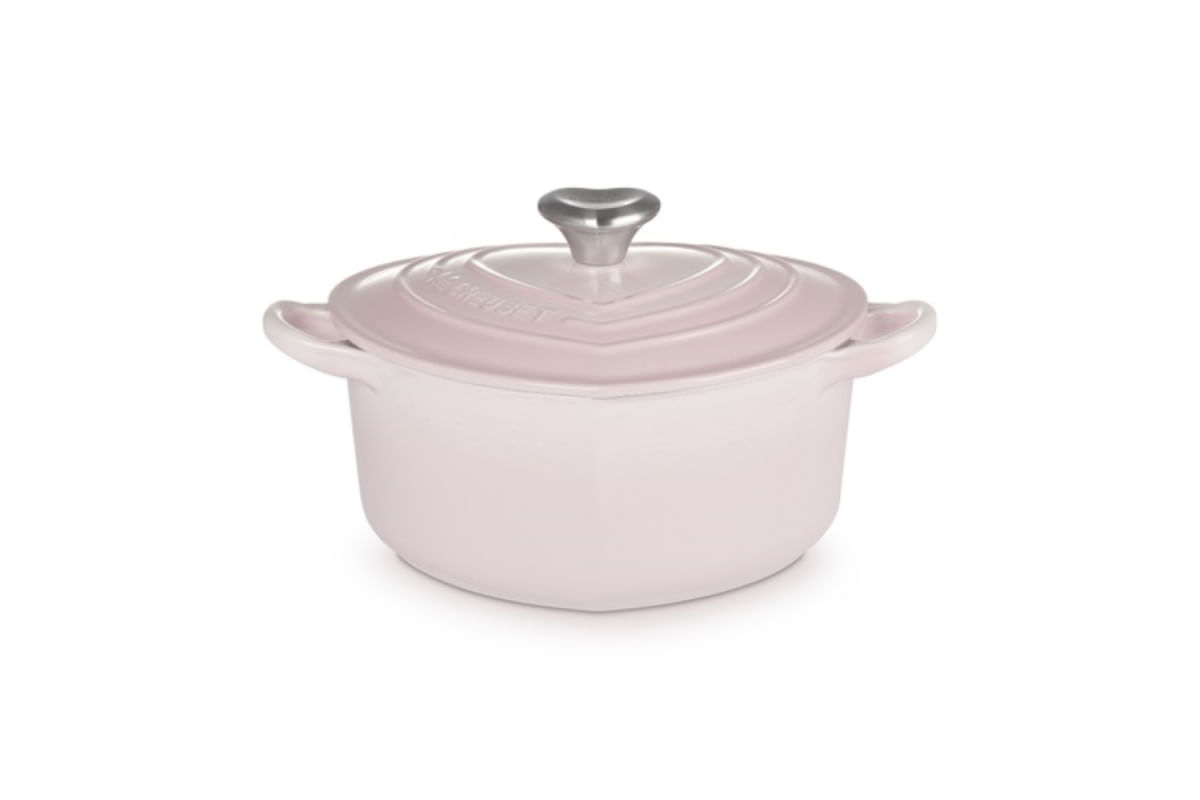 PANELA LE CREUSET CORAÇÃO TRADITION PEGADOR CORAÇÃO SHELL PINK 20CM 21401207774455