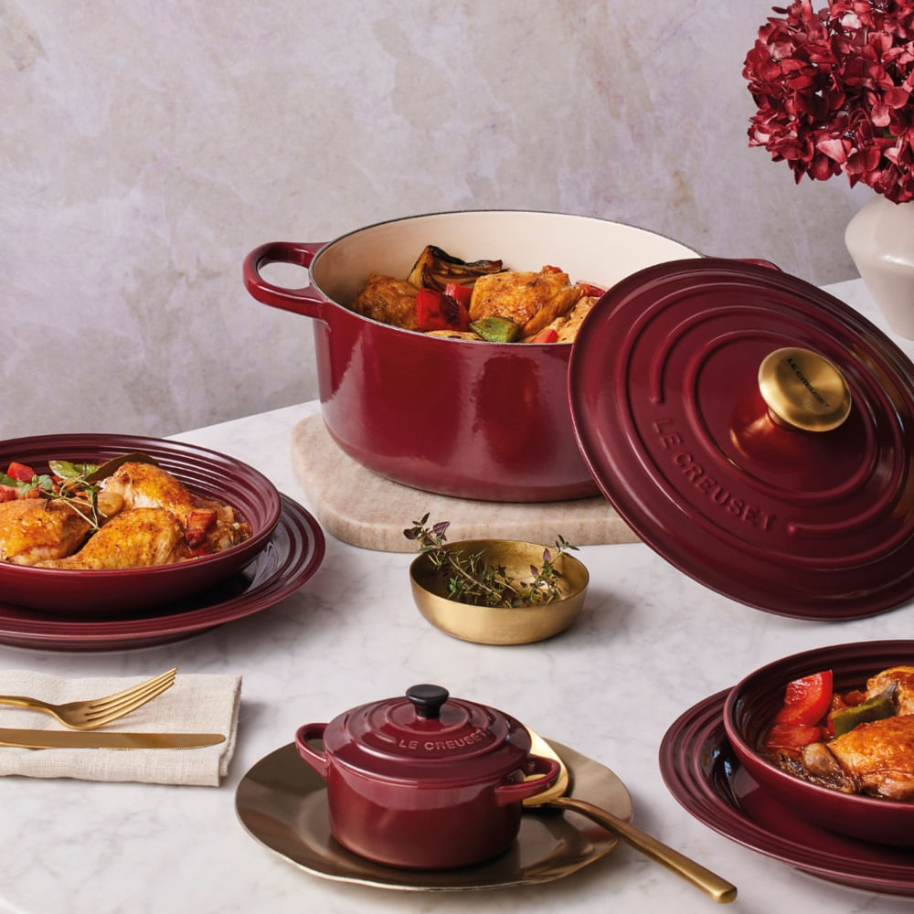 KIT LE CREUSET 2 PRATOS FUNDOS 22 CM EM CERÂMICA VERMELHO RHONE