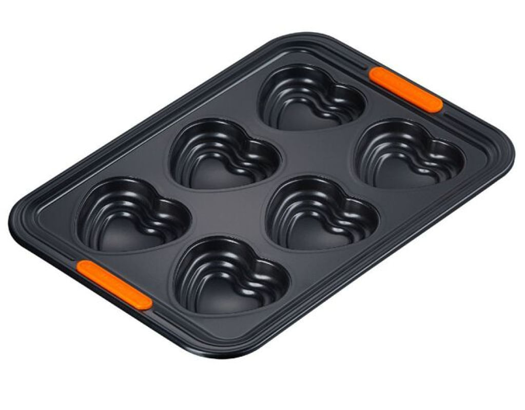 FORMA LE CREUSET RASA CUPCAKE FORMATO CORAÇÃO ÚNICO 46018000010000