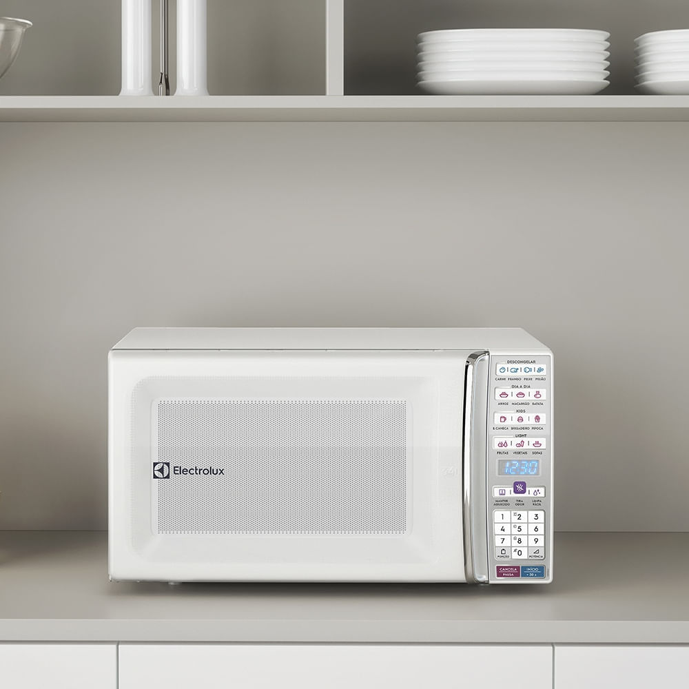 Micro-ondas Electrolux 34L Branco com Função Tira Odor e Manter Aquecido (MEO44) 220V