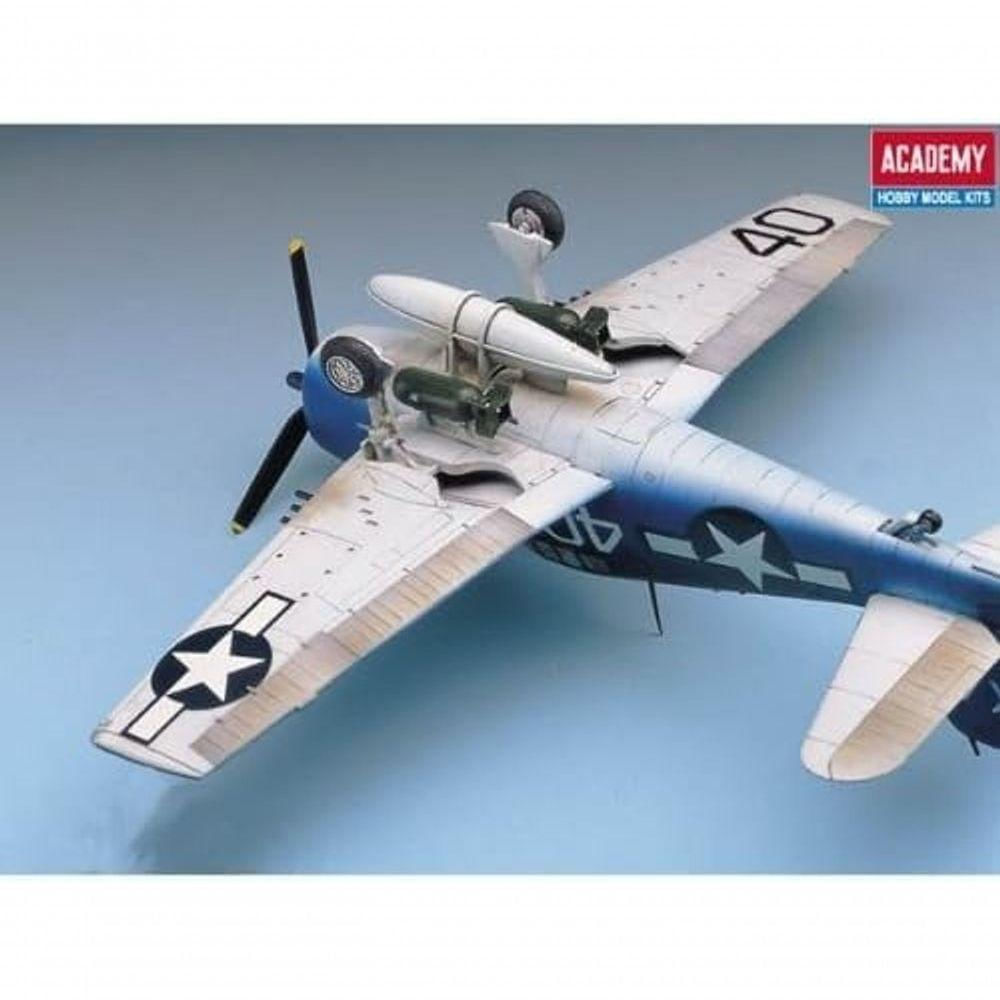 Academy F6f-3-5 Hellcat 1-72 - Kit de Modelo Com Marcas Autênticas