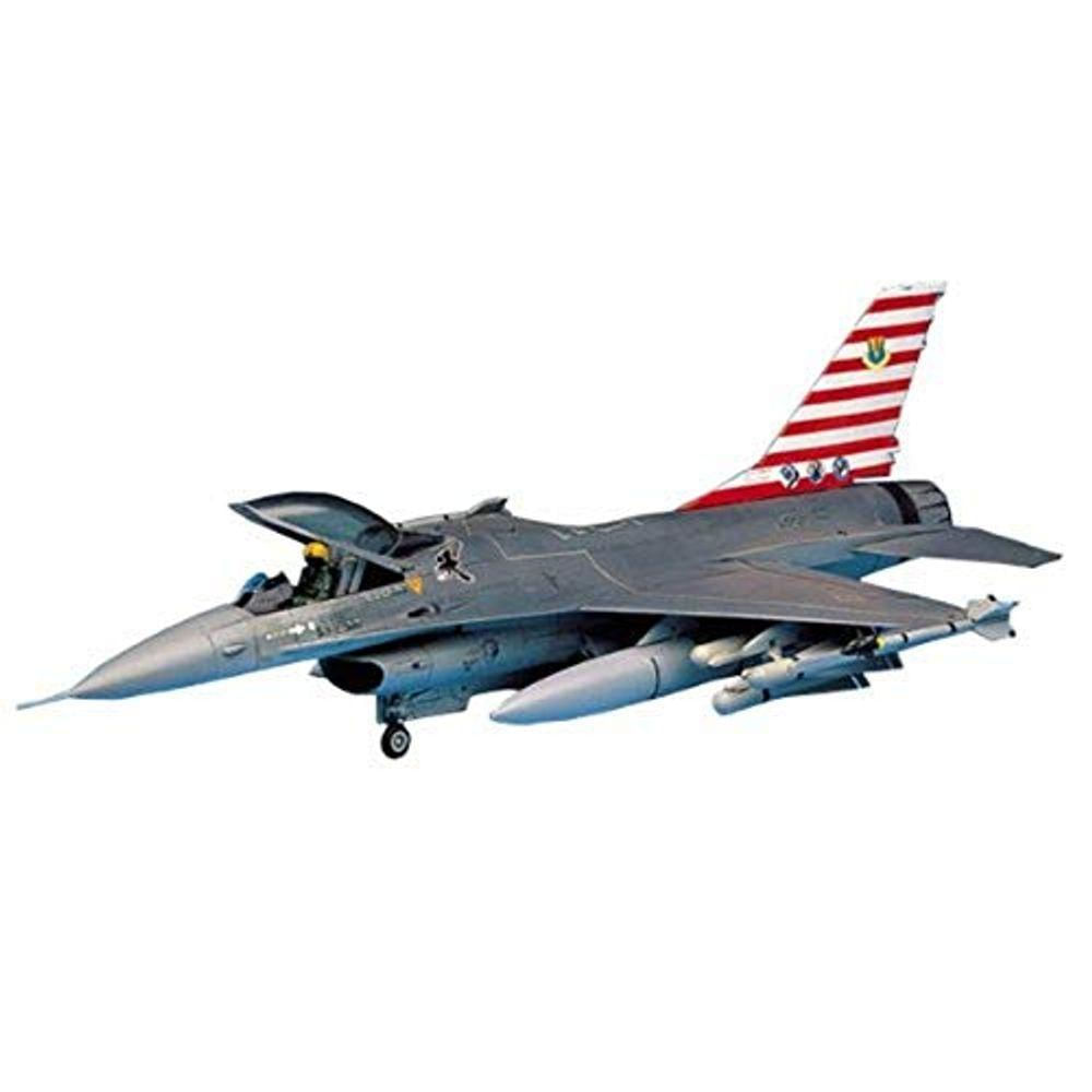 Academy F-16 A-c Fighting Falcon 1-48 - Kit de Montagem Com Armas