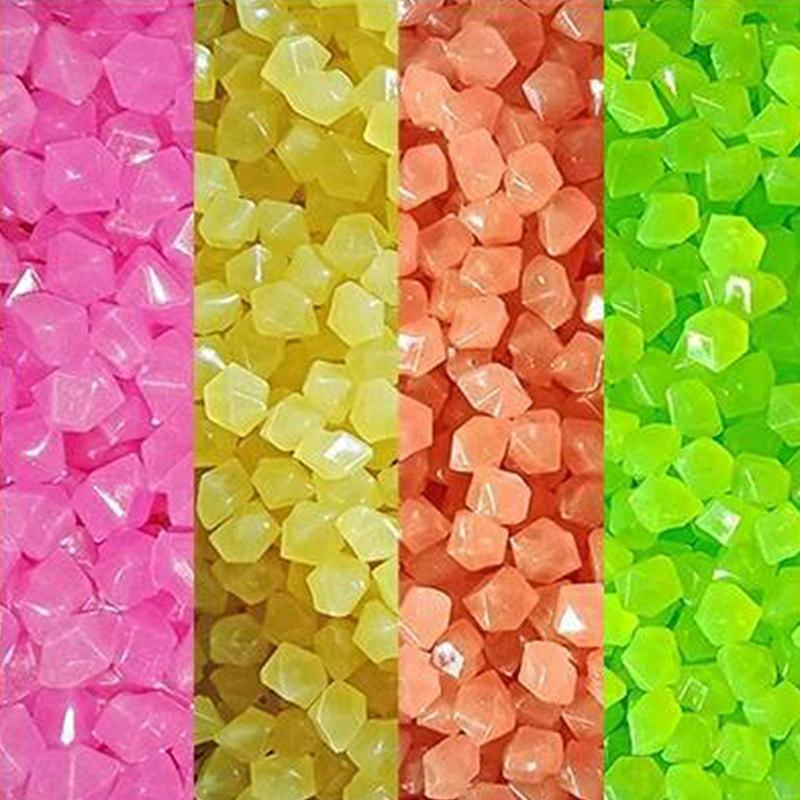 50 Pedras Luminiscentes para Jardim Brilham no Escuro multicolorido