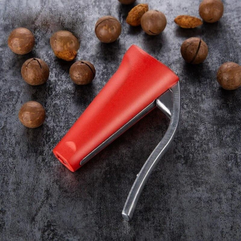Alicate Quebra-Nozes de Avelã e Noz com Design Ergonômico vermelho