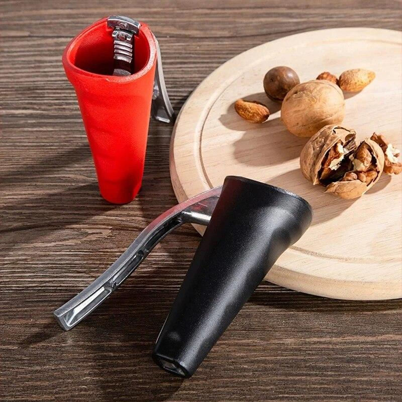 Alicate Quebra-Nozes de Avelã e Noz com Design Ergonômico vermelho