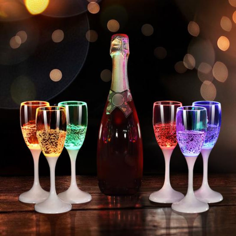 Conjunto de Copos de Champanhe LED para Festas e Bebidas roxo