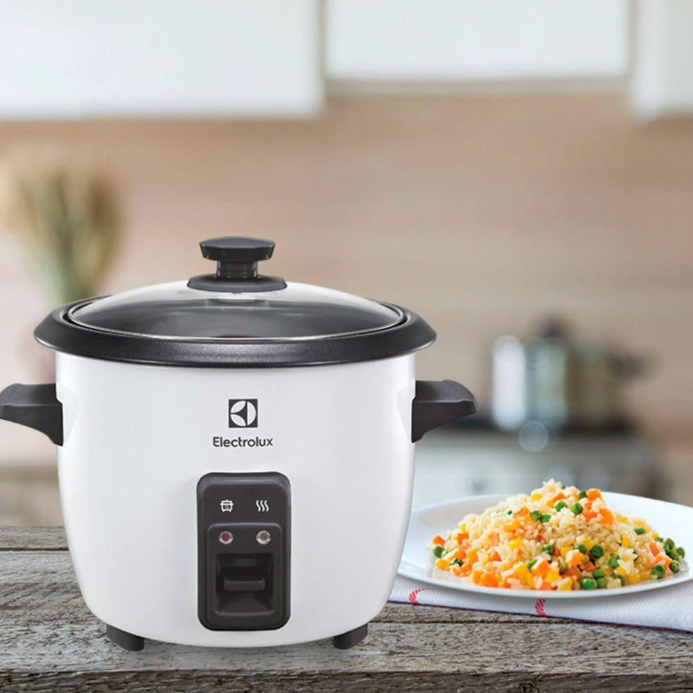 Panela De Arroz Elétrica Rcb50 7Xíc 1,3L Electrolux 110v