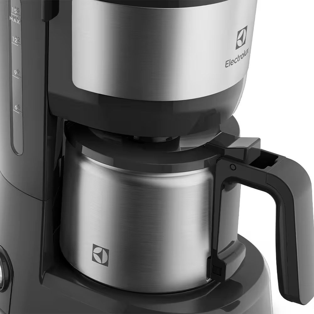 Cafeteira Elétrica Electrolux Efficient ECM12 15 Xícaras 600ml Preto e cinza / 220V