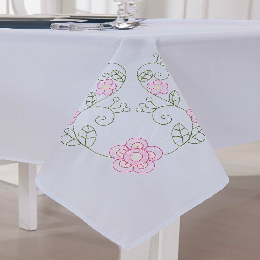 Toalha de Mesa Quadrada Dália Branco e Lilás Guga Tapetes