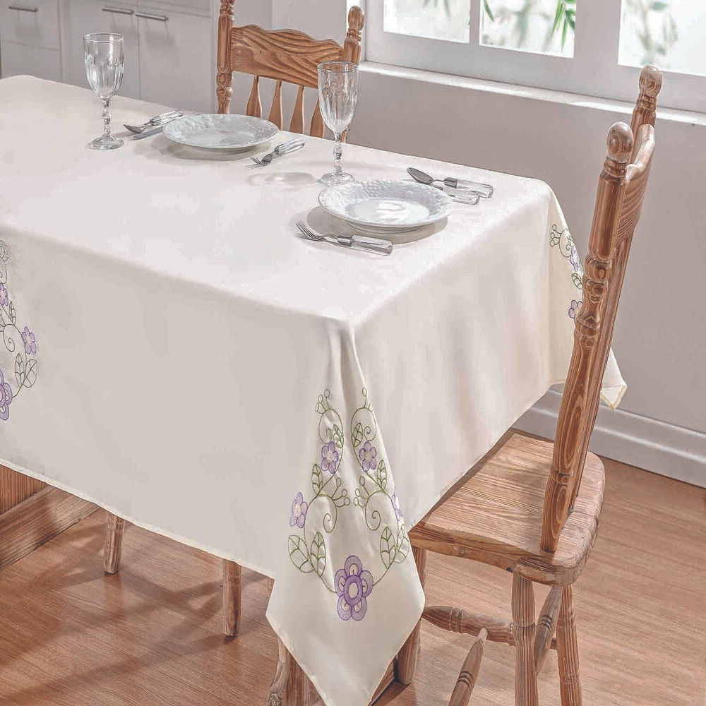 Toalha de Mesa Quadrada Dália Palha e Lilás Guga Tapetes
