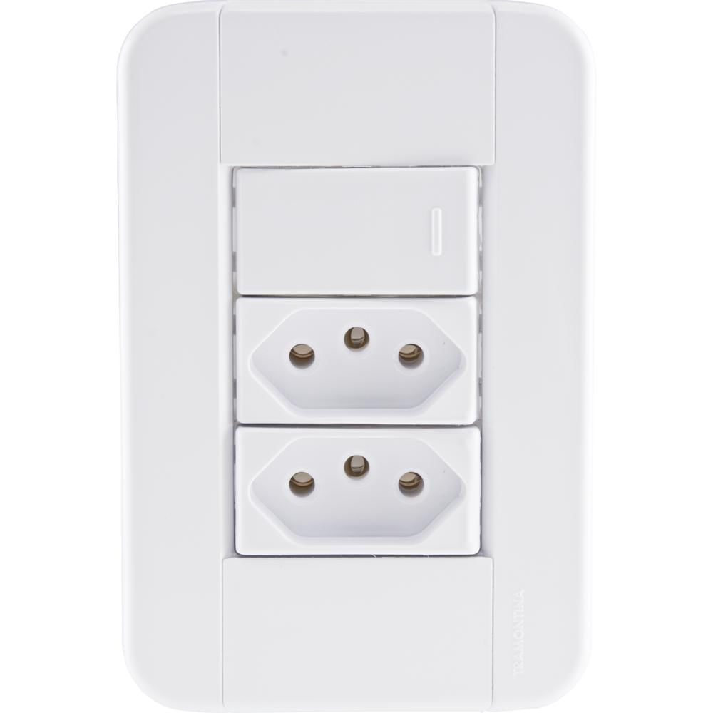 Conjunto 4x2 com 1 Interruptor 10 A 250 V 2 Tomadas Tramontina