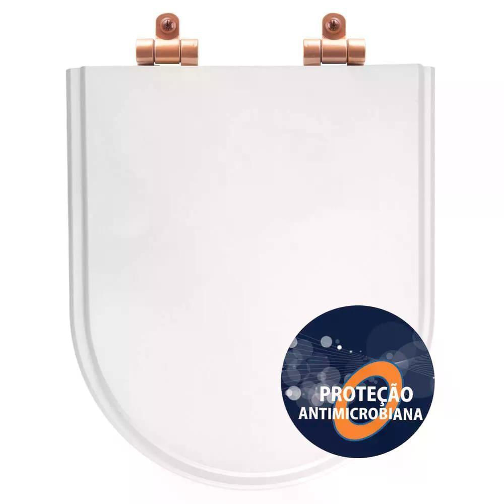 Tampa De Vaso Poliéster Antibactéria Com Fechamento Lento Level Branco Para Louça Deca Com Ferragem Rose Gold