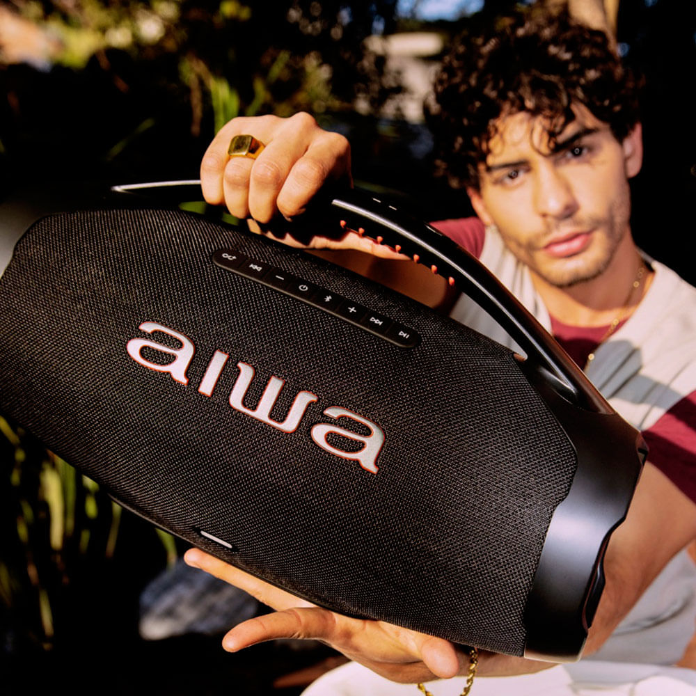 Caixa de Som Boombox Plus AIWA BBS-01-B 200W Bluetooth 30H IP66 USB Preto