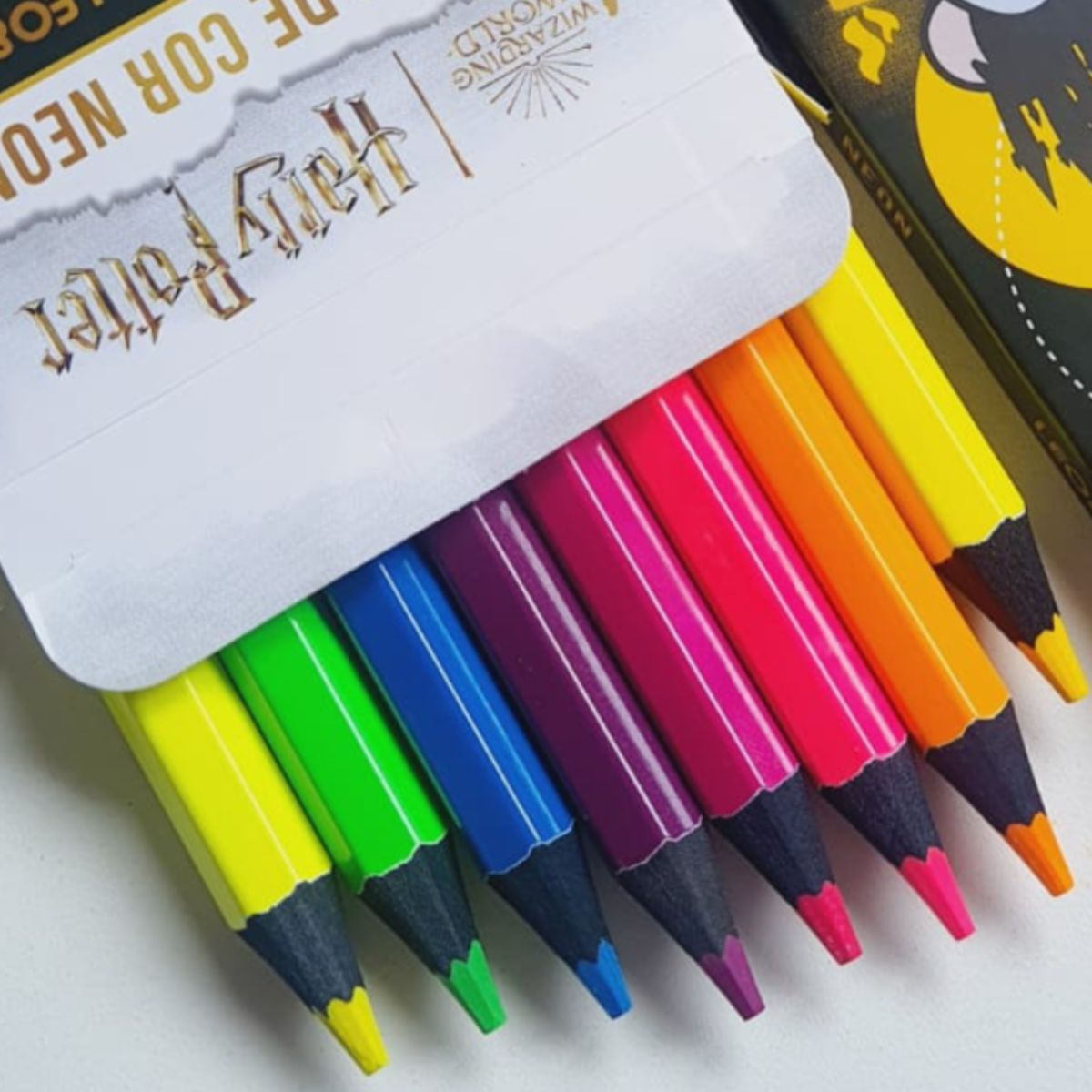 LAPIS DE COR BIG NEON SEXTAVADO 8 CORES HARRY POTTER LEO&amp;LEO